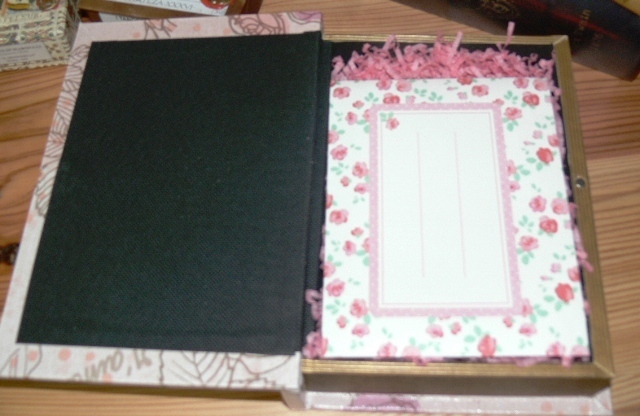 Bookbox-Lavieenrose-wl1.JPG