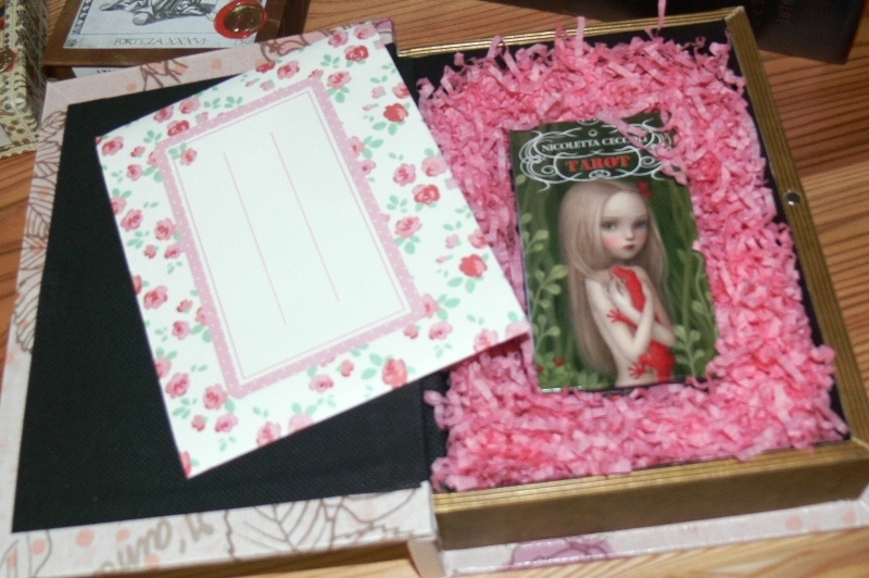 Bookbox-Lavieenrose-wl4.JPG